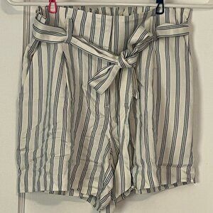 Loft women's paperbag shorts blue white striped, size XS preppy nautical beach